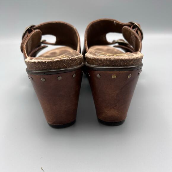 Dansko Wedge Heel Brown Leather Sandals Size 38 Double Strap Buckle Studs - Picture 4 of 8